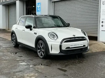 Used Mini Cooper Exclusive 134 HP (98 kW) 2023 White Hatchback