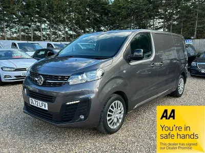 Used Vauxhall Vivaro S 120 HP (88 kW) 2023 Grey MPV