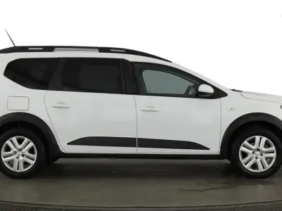 Used Dacia Jogger Expression 141 HP (103 kW) 2024 White MPV