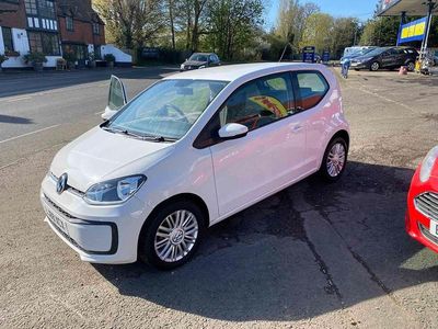 Used VW up! move up! 60 HP (44 kW) 2018 White Hatchback