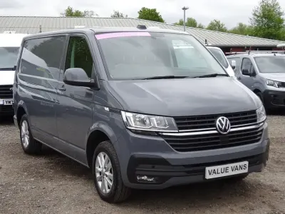 Usado VW Transporter Highline 2023 Gris Van