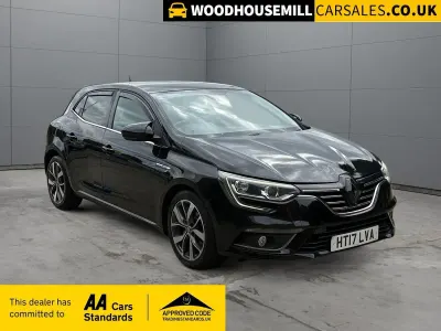 Used Renault Mégane Dynamique 2017 Black Hatchback