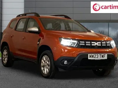 Begagnad Dacia Duster Expression 90 HK (66 kW) 2023 Orange SUV