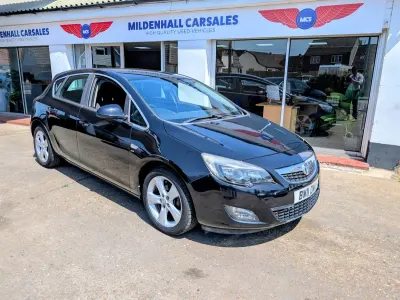 Used Vauxhall Astra SRi 115 HP (84 kW) 2011 Black Hatchback