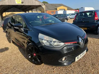 Used Renault Clio Dynamique 90 HP (66 kW) 2014 Black Hatchback