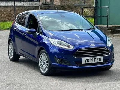Usado Ford Fiesta Titanium 2014 Azul Citadino