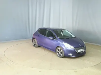 Second-hand Peugeot 208 Allure 115 CP (84 kW) 2012 Albastru Hatchback