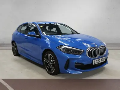 Usado BMW 118 M Sport 150 CV (110 kW) 2022 Azul Utilitario
