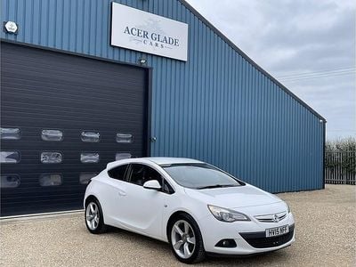 Used Vauxhall Astra GTC SRi 2015 White Hatchback