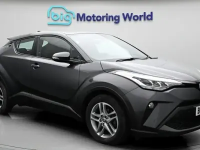 Second-hand Toyota C-HR 122 CP (89 kW) 2023 SUV
