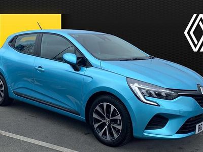 Used Renault Clio V Iconic 140 HP (102 kW) 2022 Blue Hatchback