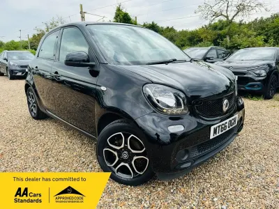 Used Smart ForFour Premium 71 HP (52 kW) 2016 Black Hatchback