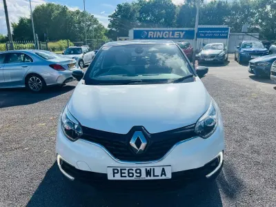 Used Renault Captur Iconic 90 HP (66 kW) 2019 White SUV