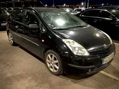 Used Toyota Prius 2005 Black Hatchback
