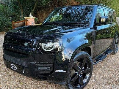 Used 2025 Land Rover Defender HSE Dynamic Estate | £69,949 (A bit pricey)