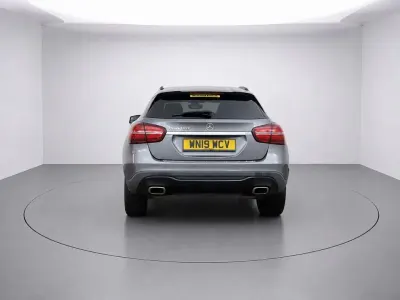 Used Mercedes GLA180 Urban 122 HP (89 kW) 2019 Grey SUV