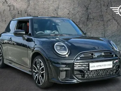 Used Mini Cooper S Hatch 201 HP (147 kW) 2024 Black Hatchback