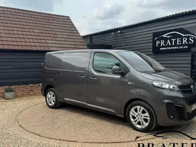 Used Vauxhall Vivaro Elite 179 HP (131 kW) 2021 MPV
