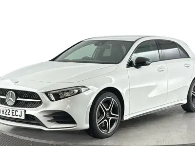 Usado Mercedes A250 AMG line 218 HP (160 kW) 2021 Branco Citadino