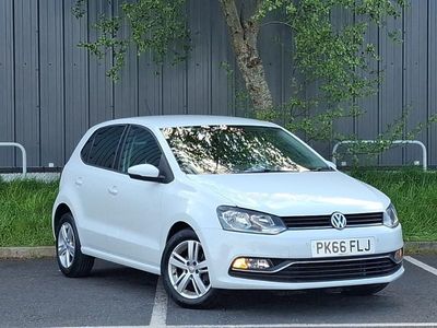 Begagnad VW Polo Match 60 HK (44 kW) 2016 Vit Halvkombi