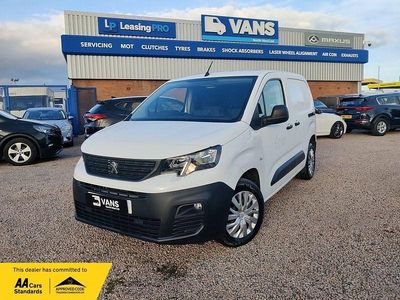 Used Peugeot Partner 130 HP (95 kW) 2020 White MPV