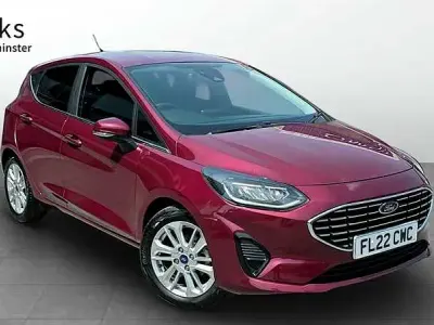 Used Ford Fiesta Titanium 125 HP (91 kW) 2022 Red Hatchback