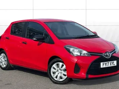 Used Toyota Yaris Active 69 HP (50 kW) 2016 Hatchback
