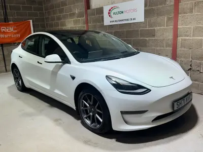 Used Tesla Model 3 Long Range AWD 77 kW (106 HP) 2021 White Sedan