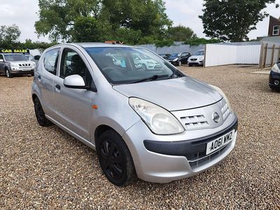 Nissan Pixo