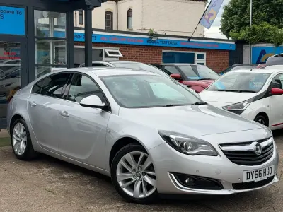 Used Vauxhall Insignia SRi 170 HP (125 kW) 2016 Silver Hatchback