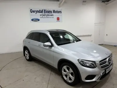 Usado Mercedes GLC220 Premium Plus 170 HP (125 kW) 2016 Prateado Carrinha