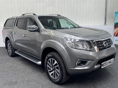 Used Nissan Navara Tekna 190 HP (139 kW) 2017 Grey Pickup