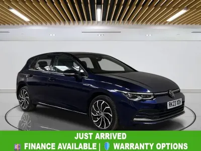 Used VW Golf VIII Edition 150 HP (110 kW) 2023 Blue Hatchback