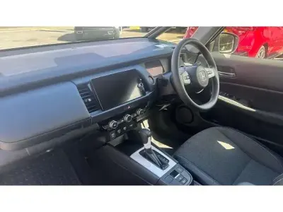 Używany Honda Jazz Hybrid 109 KM (80 kW) 2023 Biały Hatchback