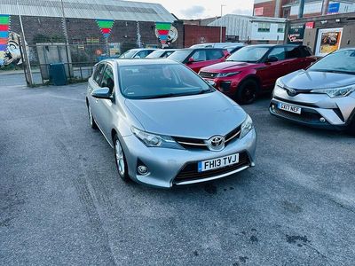 Used Toyota Auris Multidrive S 132 HP (97 kW) 2013 Grey Hatchback