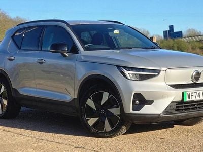 Usado Volvo XC40 Plus 185 kW (252 CV) 2024 Plateado SUV