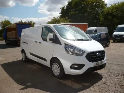 Used Ford Transit Custom Trend 105 HP (77 kW) 2020 White Van