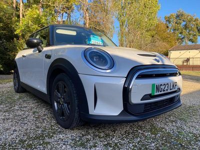 White Used 2023 Mini Cooper S Hatch Hatchback | £10,995