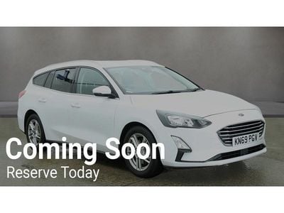 Used Ford Focus Zetec 120 HP (88 kW) 2019 White Estate