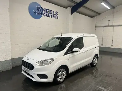 Used Ford Transit Courier Limited 100 HP (73 kW) 2021 White Van