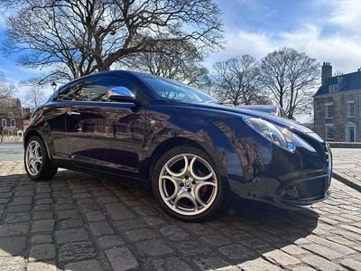 Used Alfa Romeo MiTo Distinctive 105 HP (77 kW) 2015 Black Hatchback