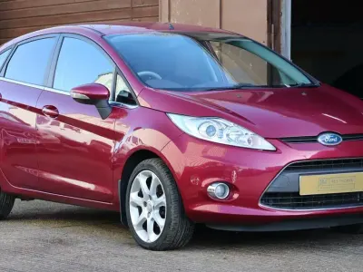 Used Ford Fiesta Individual 96 HP (70 kW) 2009 Red Hatchback