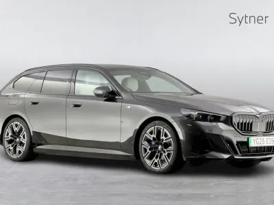 Usado BMW i5 M Sport 246 kW (335 CV) 2025 Gris Berlina