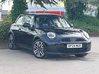 Used Mini Cooper Classic 204 HP (150 kW) 2024 Black Hatchback
