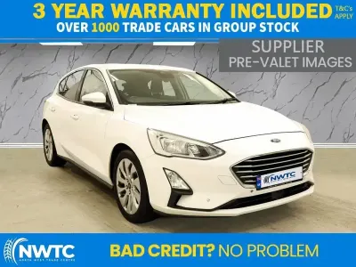 Used Ford Focus Zetec 100 HP (73 kW) 2019 White Hatchback