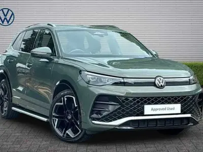 Used VW Tiguan R-line 150 HP (110 kW) 2024 Green SUV
