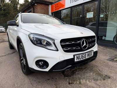 Used Mercedes GLA180 Urban 122 HP (89 kW) 2018 White SUV