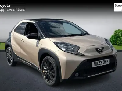 Used Toyota Aygo X Edition 72 HP (52 kW) 2023 Beige SUV