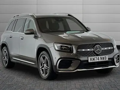 Begagnad Mercedes GLB220 AMG Line Premium 190 HK (139 kW) 2024 Grå SUV