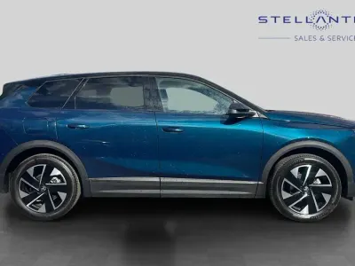 Used Vauxhall Grandland X Ultimate 143 HP (105 kW) 2025 Blue SUV